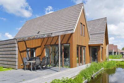 20-persoons waterwoning - Wijk en Woude