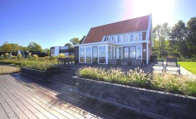 Villa Waterfront 6