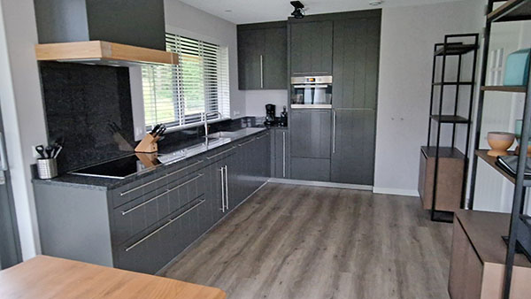 Kitchen of holiday villa type 10ELW at Landal Puur Exloo