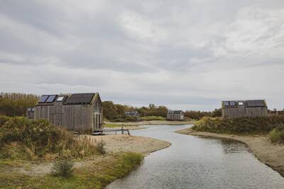 Holiday homes on the water at the small-scale holiday park Roompot ECO Grevelingenstrand