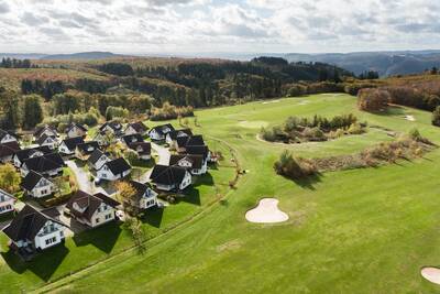 Aerial view of Roompot Ferienresort Cochem, the golf course and surroundings