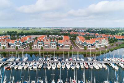 The marina and holiday homes at Holiday Park Roompot Marinapark Volendam