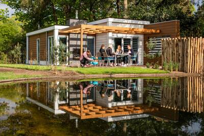 Lodge Royal for 6 people with Spa at the Topparken Landgoed de Scheleberg holiday park