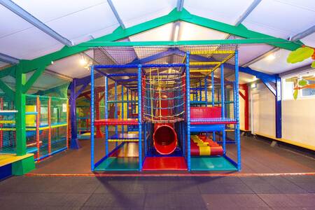 A look at the indoor playground of holiday park Camping de Noetselerberg