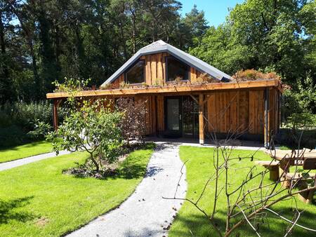 Group accommodation "Bungalow de FietsInn" for 12 people at holiday park Camping de Norgerberg