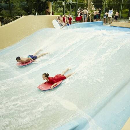 Center Parcs De Eemhof  Flow Rider (surfing on real waves)