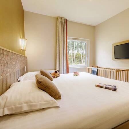 Center Parcs Le Bois aux Daims: luxury box spring in your bedroom