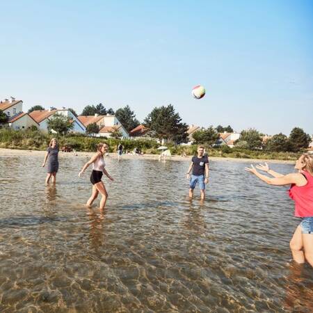 The Grevelingenmeer next to Center Parcs Port Zélande offers lots of water fun