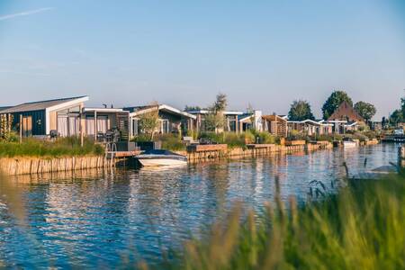 Detached holiday homes type "Hackfort Waterfront" at EuroParcs De Kraaijenbergse Plassen