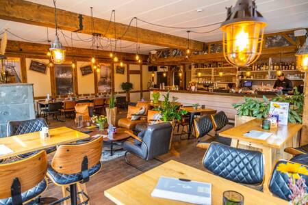 A look into the restaurant of the EuroParcs Hoge Kempen holiday park