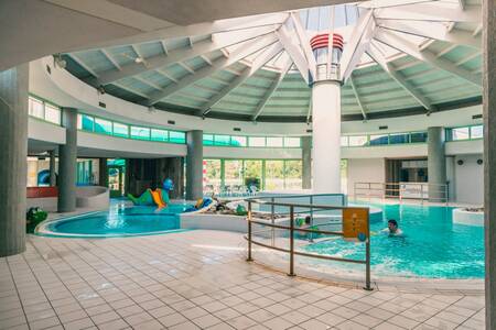 The indoor pool at holiday park Europarcs EuroParcs Zilverstrand