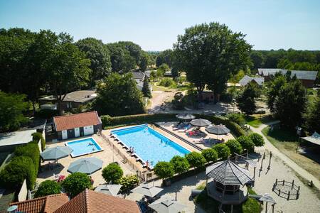 The outdoor pool of holiday park Sandberghe