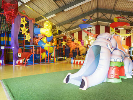Playground equipment in the indoor playground of holiday park Landal Aelderholt
