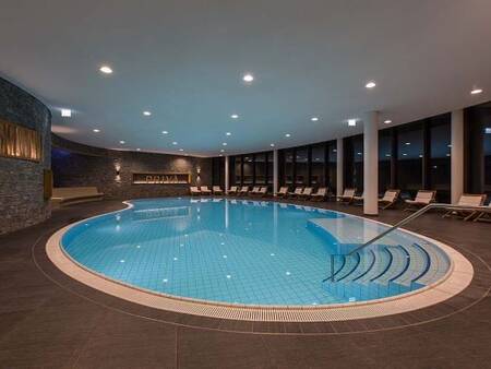 The indoor pool at Landal Alpine Lodge Lenzerheide