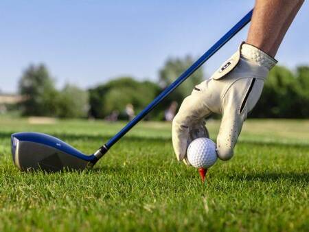 Golfing on the De Texelse golf course near Landal Beach Park Texel