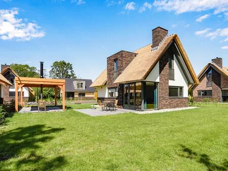 luxury wellness villa with spacious garden and roof at holiday park Landal Berger Duinen