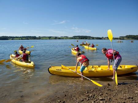 Canoeing on the river De Berkel near holiday park Landal De Vlinderhoeve