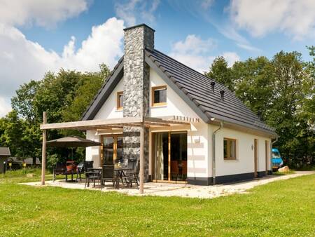 8-person detached bungalow 8L on holiday park Landal Hochwald