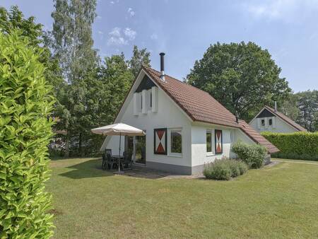 4-person bungalow 4C3 on holiday park Landal Landgoed Aerwinkel