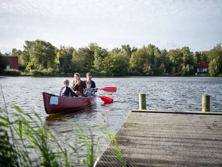 Canoeing at holiday park Landal Natuurdorp Suyderoogh