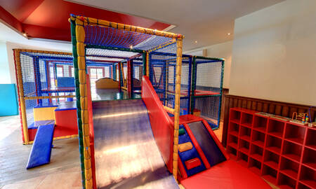 Landgoed De IJsvogel has an indoor playground
