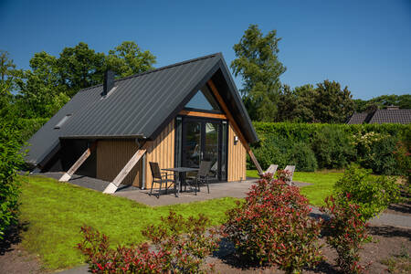 Detached Wellness Lodge for 2 people at the De IJsvogel holiday park