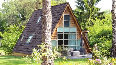 A 4-person bungalow at holiday park Molecaten Park De Koerberg