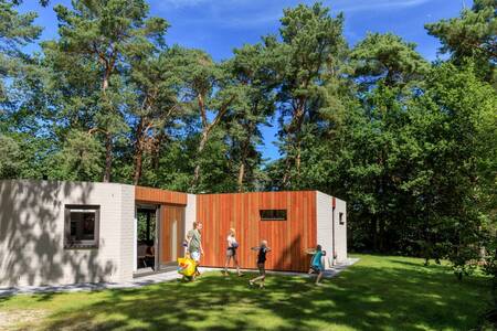 Family at a holiday home at holiday park RCN de Flaasbloem