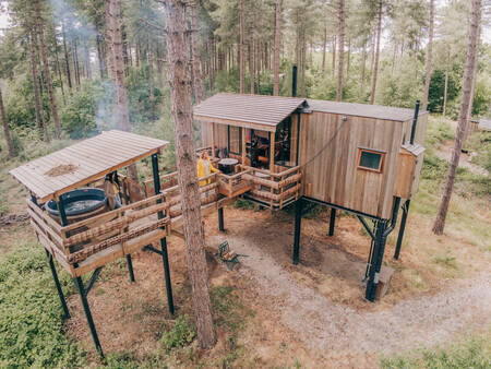 Tree house with hot tub at the Warredal Recreational Domain holiday park