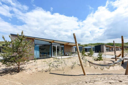 Garden of a Lodge at the Roompot Bloemendaal aan Zee holiday park