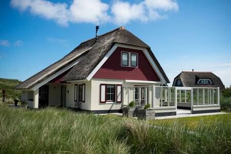 Detached Beach Villa West End at Roompot Holiday Park Boomhiemke