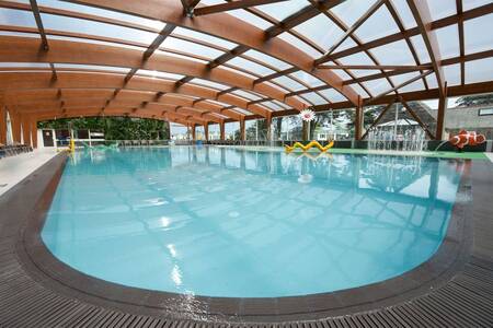 The indoor pool of the Roompot Le Ranolien holiday park