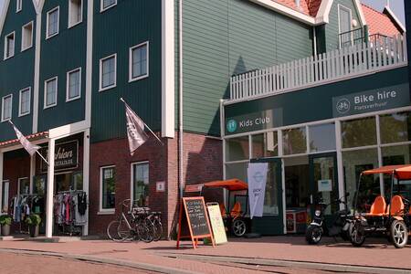 Center of Roompot Marinapark Volendam with bicycle rental, Kids Club and shop