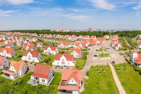 Aerial view with detached holiday homes at the Roompot North Sea holiday park Résidence Cadzand-Bad