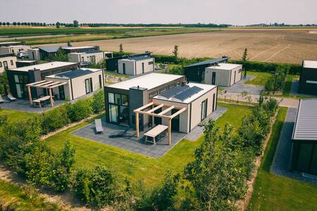 Detached holiday homes with a large garden at the Roompot Park Zeedijk holiday park