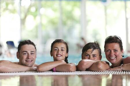 Guests of Roompot Résidence Wijngaerde swim for free at holiday park Hof Domburg