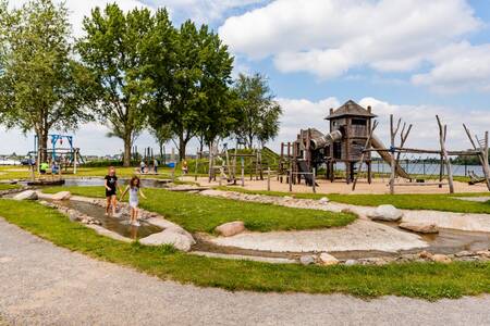 Large playground on the Esmeer at the Topparken Recreatiepark het Esmeer