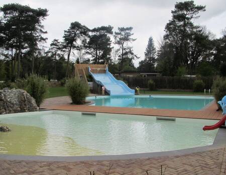 The outdoor paddling pool of the Topparken Resort Veluwe holiday park