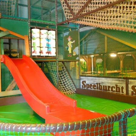 Indoor playground "Speelburcht" at Veluwecamping De Pampel