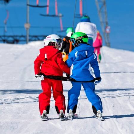 Learn to ski at the Frey Haslach ski and snowboard school in Eschach.